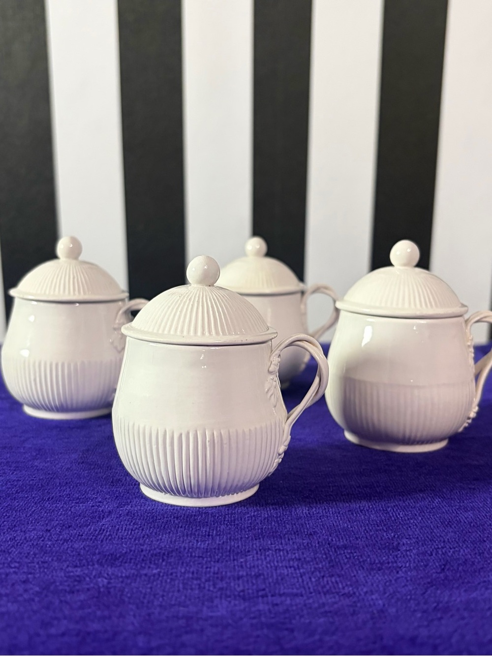 Mottahedeh Musee des Arts Pot de Crème Set of 4  Vintage Italian White Creamware